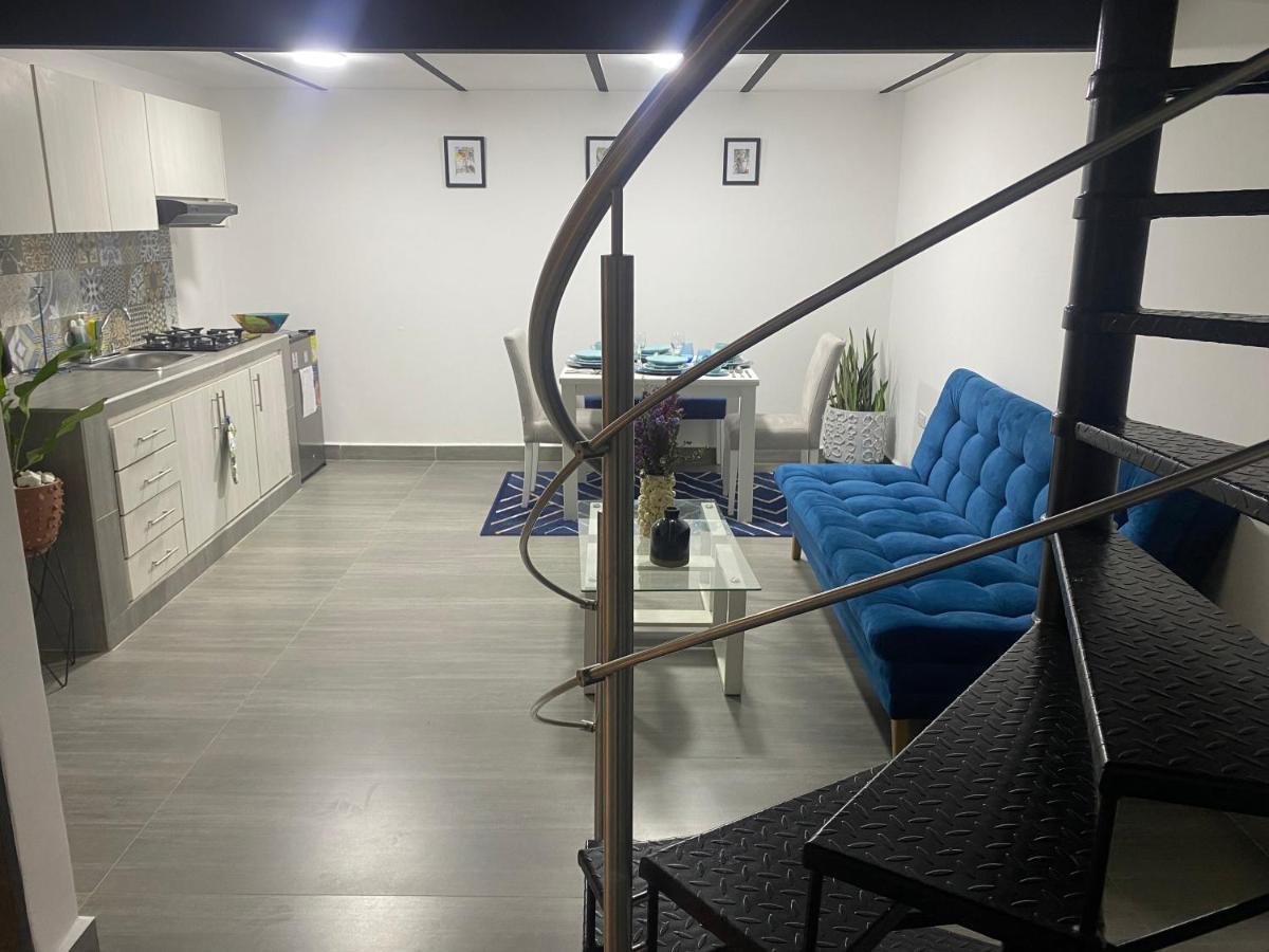 Hotel Casa Luna 쿠쿠타 외부 사진